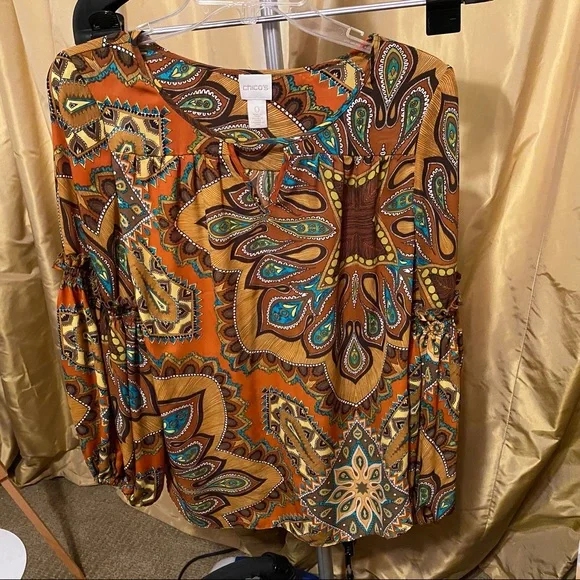 Chico’s Top… beautiful colors puffed sleeves. - Picture 2 of 6